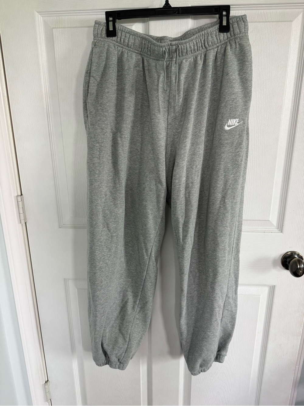 Nike Sportswear Club Fleece Gray Jogger Sweatpants Women’s L Swoosh Oversized